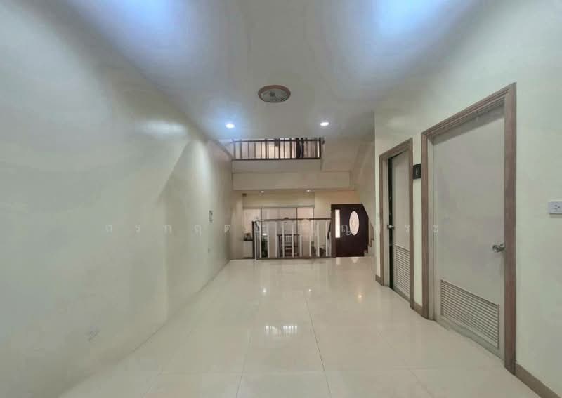 Baan Klang Muang Mengjai Ratchada 2, Bangkok, Soi Sahakanpramoon, Wang Thonglang, Bangkok, 3 Bedrooms, 200 sqm, Townhouse For Sale, by กรกฤตย์ บุญสระ, 500362216 - DDproperty.com