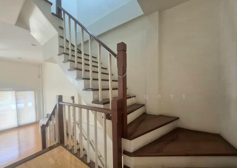 Baan Klang Muang Mengjai Ratchada 2, Bangkok, Soi Sahakanpramoon, Wang Thonglang, Bangkok, 3 Bedrooms, 200 sqm, Townhouse For Sale, by กรกฤตย์ บุญสระ, 500362216 - DDproperty.com