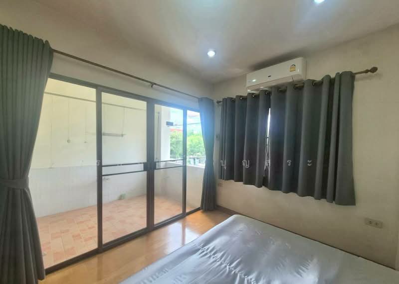 Baan Klang Muang Mengjai Ratchada 2 : บ้านกลางเมือง เหม่งจ๋าย รัชดา 2, กรุงเทพ, ซอยสหการประมูล, วังทองหลาง, กรุงเทพ, 200 ตร.ม., ทาวน์เฮ้าส์ ขาย, โดย กรกฤตย์ บุญสระ, 500362216 - DDproperty.com