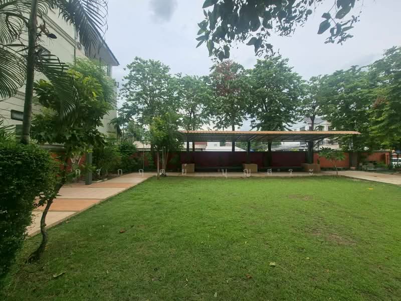 Baan Klang Muang Mengjai Ratchada 2, Bangkok, Soi Sahakanpramoon, Wang Thonglang, Bangkok, 3 Bedrooms, 200 sqm, Townhouse For Sale, by กรกฤตย์ บุญสระ, 500362216 - DDproperty.com