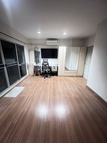 Baan Klang Muang Sukhumvit 113, Samut Prakan, Soi Dan Samrong 32, Samrong Nua, Muang Samut Prakarn, Samut Prakan, 3 Bedrooms, 200 sqm, Townhouse For Rent, by Praeploy Rattanapornnapapatch, 500362233 - DDproperty.com