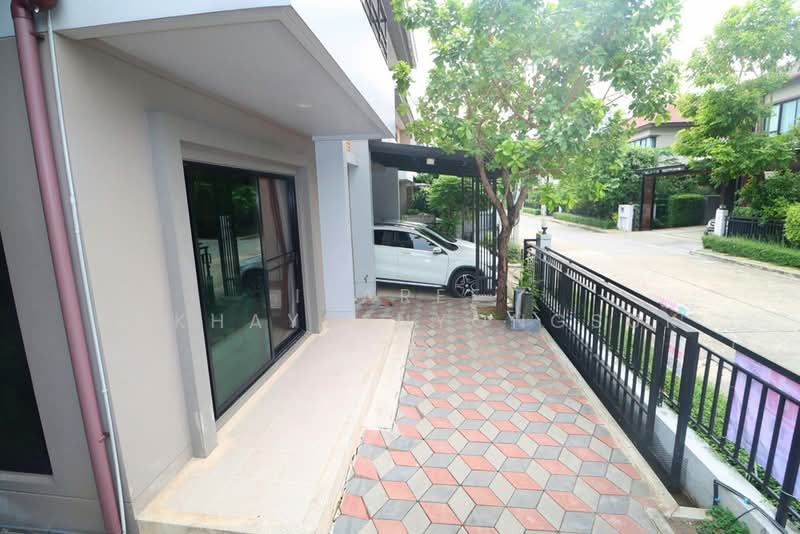 Life Bangkok Boulevard Ramintra, Bangkok, Ramintra Road, Khan Na Yao, Bangkok, 4 Bedrooms, 205 sqm, Single Detached House For Sale, by Isaree Nakhayuenyongsuk, 500362261 - บ้านเดี่ยว รามอินทรา คันนายาว ใกล้แฟชั่น - DDproperty.com