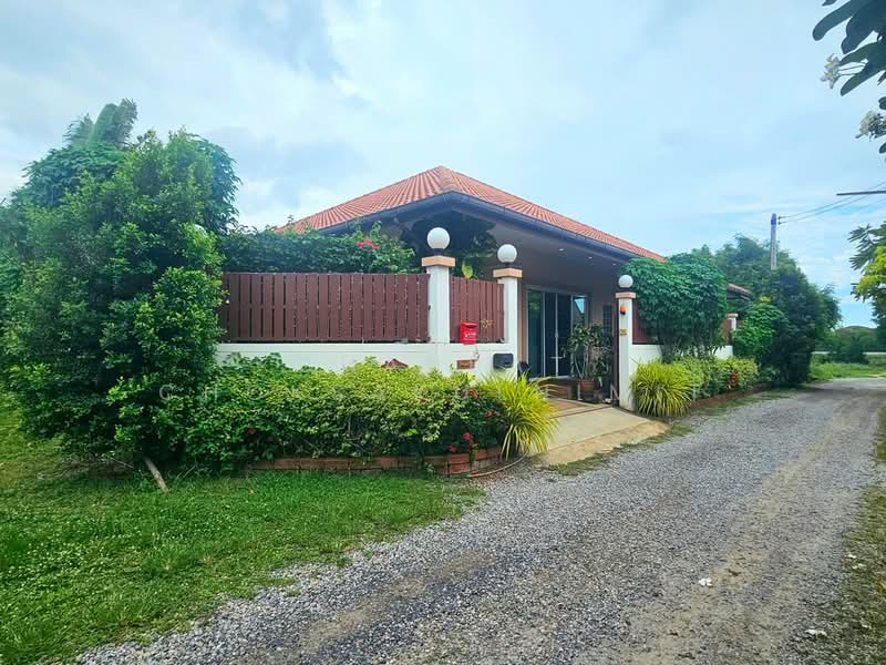 Hua Hin, Prachuap Khiri Khan, Hua Hin, Prachuap Khiri Khan, 3 Bedrooms, 168 sqm, Villa For Sale, by Chanpat Choksakulnimit, 500362281 - DDproperty.com