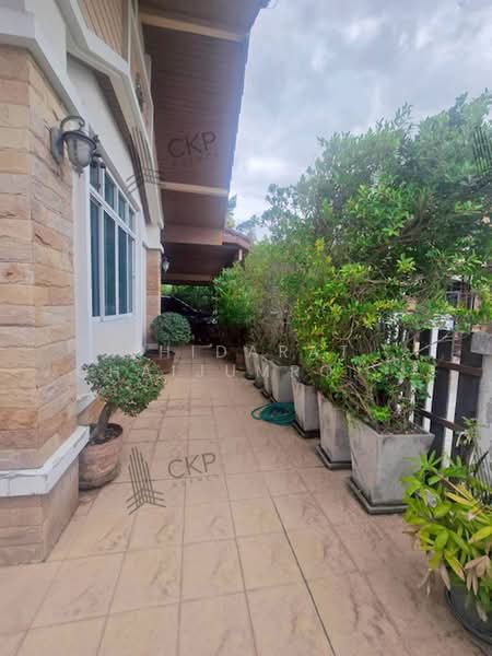 Urgent sale! Detached house, Saen Manee 3, extended, on the main road, near Amata Nakorn Industrial, Chon Buri (Pattaya), Nong Kakha, Phan Thong, Chon Buri (Pattaya), 3 Bedrooms, 140 sqm, Single Detached House For Sale, by Thidarat Chaijumroonpun, 500362287 - DDproperty.com