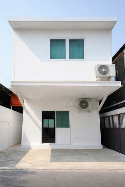 For Rent Mini Detached house Srinakarin Sridan, Samut Prakan, Samrong Nua, Muang Samut Prakarn, Samut Prakan, 2 Bedrooms, 150 sqm, Single Detached House For Rent, by Kanokwan Klakhaeng, 500362297 - DDproperty.com