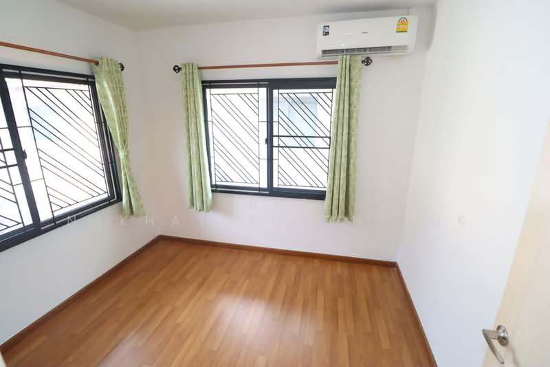 Golden Avenue Chaengwattana-Tiwanon, Nonthaburi, Sukhaprachasan Road 3, Bang Phut, Pak Kret, Nonthaburi, 3 Bedrooms, 120 sqm, Single Detached House For Sale, by Isaree Nakhayuenyongsuk, 500362330 - DDproperty.com