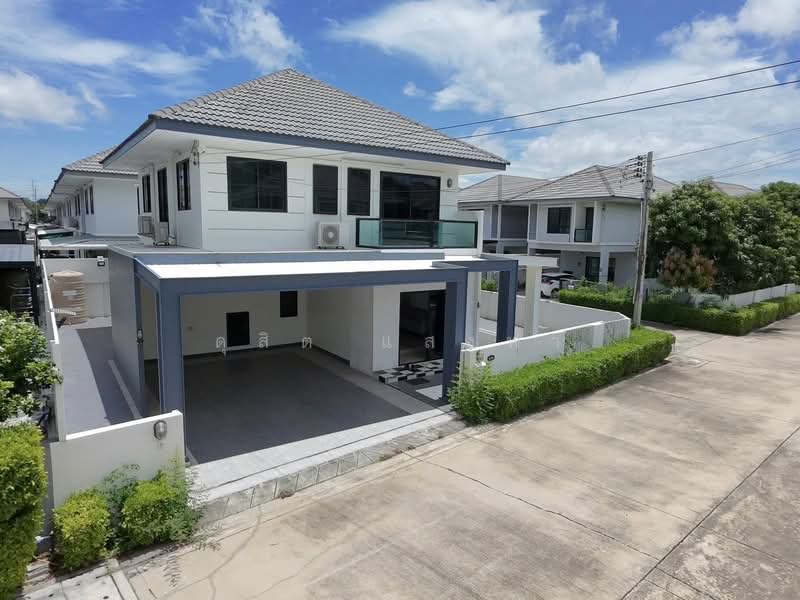 ขายบ้านเดี่ยวหลังใหญ่ ม.มณีรินทร์ไพรเวทซี่ ศรีราชา, Chon Buri (Pattaya), Nong - Kham, Si Racha, Chon Buri (Pattaya), 3 Bedrooms, 220 sqm, Single Detached House For Sale, by Dusit Saengfa, 500362346 - DDproperty.com