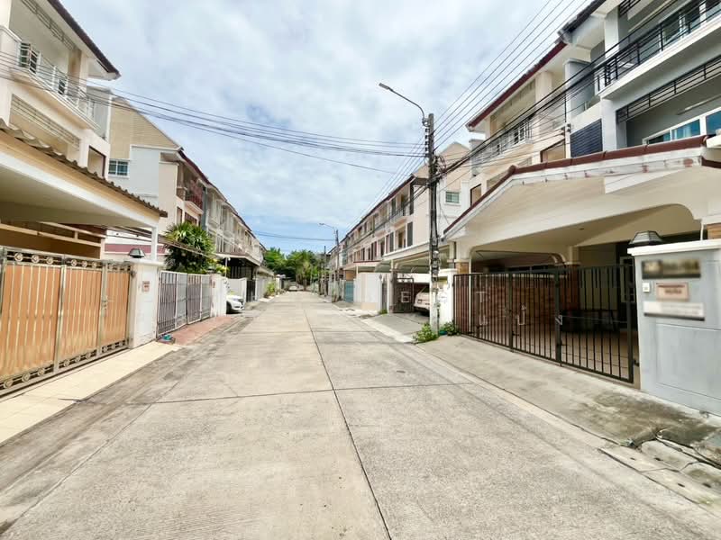 Tanapirom Srinakarin - Wongwaen : ธนาภิรมย์ ศรีนครินทร์-วงแหวน, สมุทรปราการ, ถนนศรีนครินทร์, บางเมือง, เมืองสมุทรปราการ, สมุทรปราการ, 150 ตร.ม., ทาวน์เฮ้าส์ ขาย, โดย The Best Property แป้ง, 500362376 - DDproperty.com