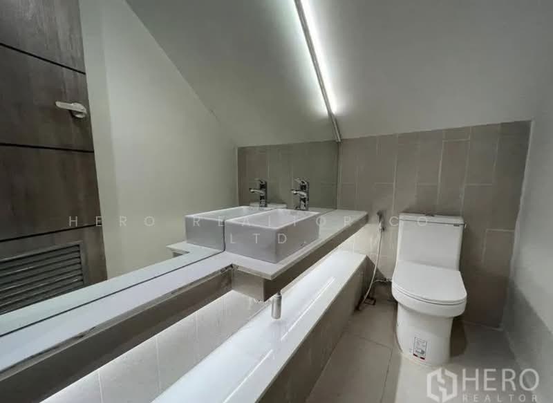For Rent Townhouse near BTS Punnawithi, Bang Chak, Bangkok HRE00930, กรุงเทพ, บางจาก, พระโขนง, กรุงเทพ, 220 ตร.ม., ทาวน์เฮ้าส์ ให้เช่า, โดย Hero Realtor Co., Ltd., 500362407 - DDproperty.com