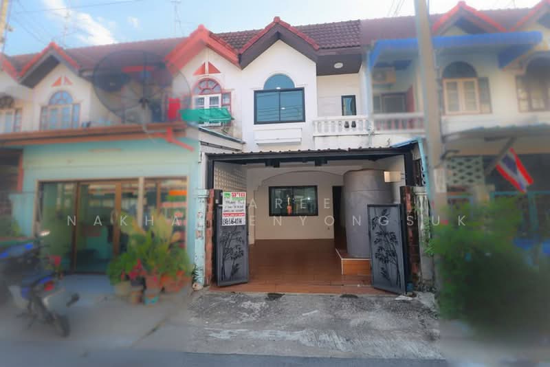 Townhouse in Soi Ramkhamhaeng 24, Bangkok, รามคำแหง, Hua Mak, Bang Kapi, Bangkok, 2 Bedrooms, 90 sqm, Townhouse For Sale, by Isaree Nakhayuenyongsuk, 500362421 - DDproperty.com