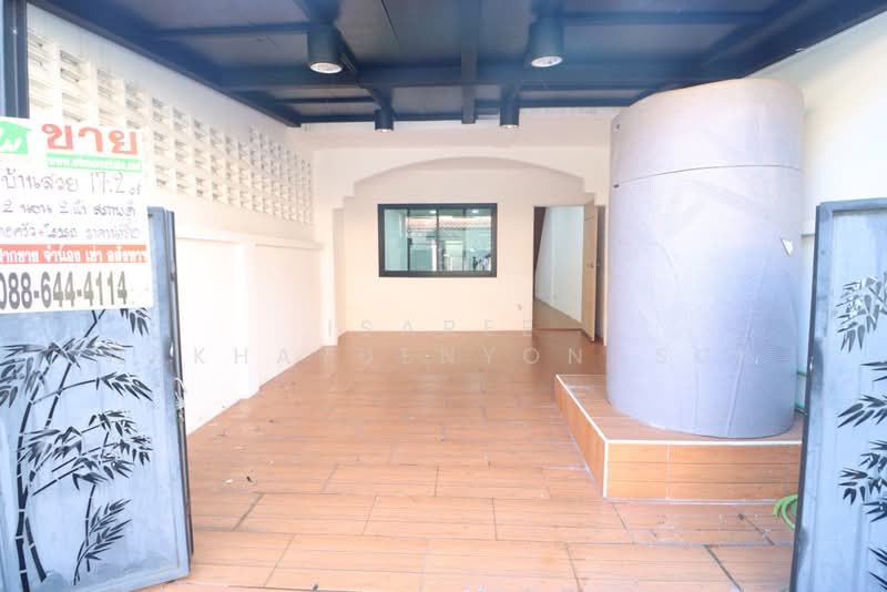 Townhouse in Soi Ramkhamhaeng 24, Bangkok, รามคำแหง, Hua Mak, Bang Kapi, Bangkok, 2 Bedrooms, 90 sqm, Townhouse For Sale, by Isaree Nakhayuenyongsuk, 500362421 - DDproperty.com