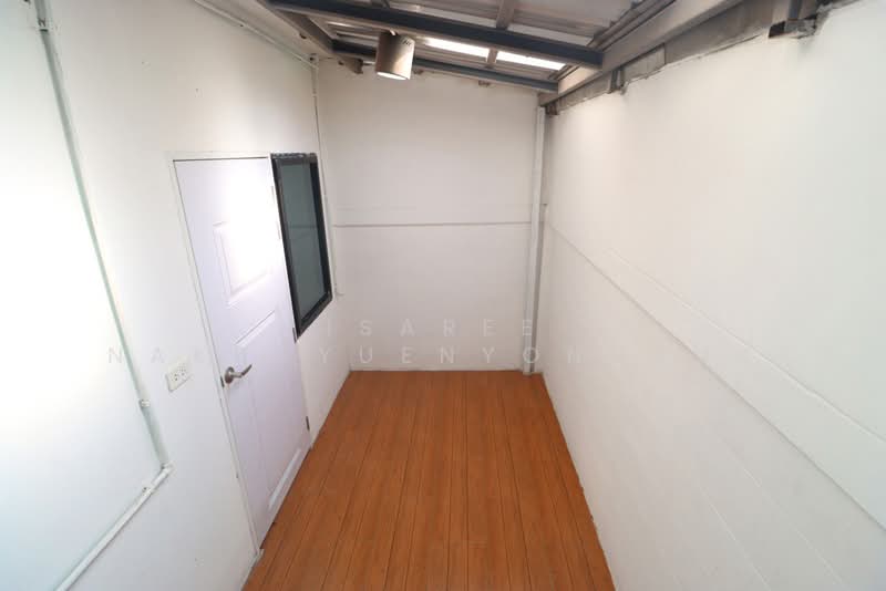Townhouse in Soi Ramkhamhaeng 24, Bangkok, รามคำแหง, Hua Mak, Bang Kapi, Bangkok, 2 Bedrooms, 90 sqm, Townhouse For Sale, by Isaree Nakhayuenyongsuk, 500362421 - DDproperty.com
