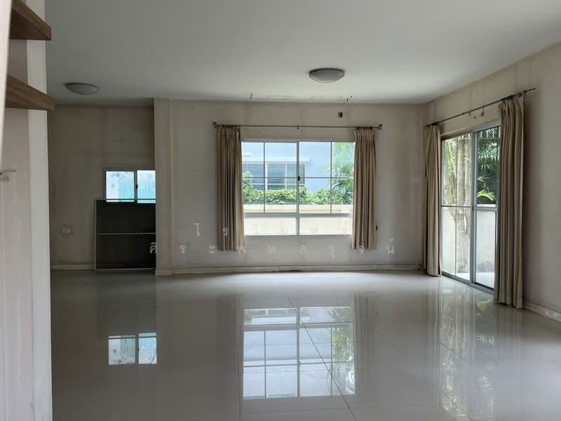 Mantana Pinklao-Rama 5, Nonthaburi, Nakhon In Road, Bang Khun Kong, Bang Kruai, Nonthaburi, 3 Bedrooms, 220 sqm, Single Detached House For Sale, by ไรวินทร์ ศิระพหลรุจน์, 500362456 - DDproperty.com