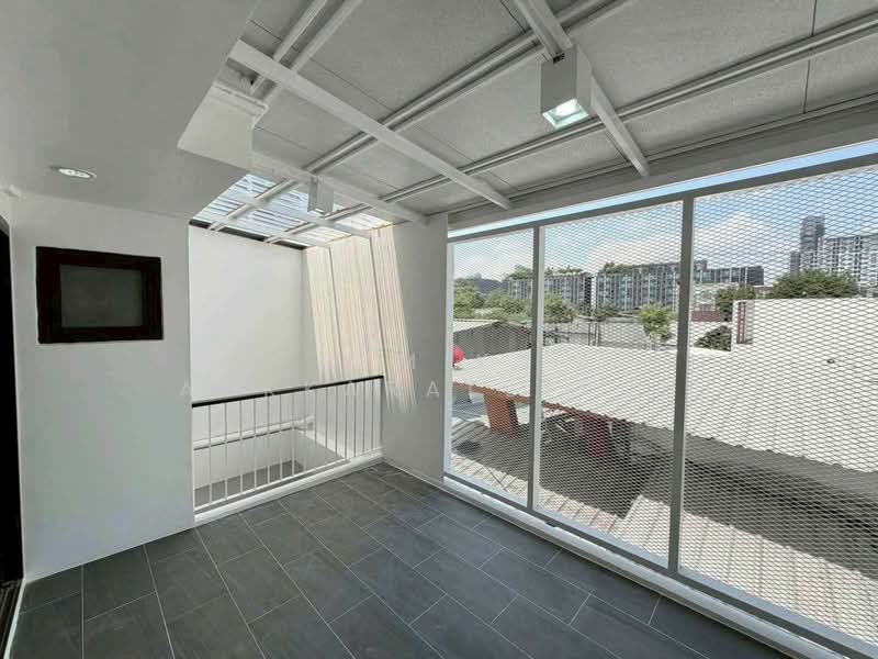 4-BR Townhouse, Bangkok, Bang Chak, Phra Khanong, Bangkok, 4 Bedrooms, 368 sqm, Townhouse For Sale, by Pemika Aukkaraleekul, 500362490 - DDproperty.com