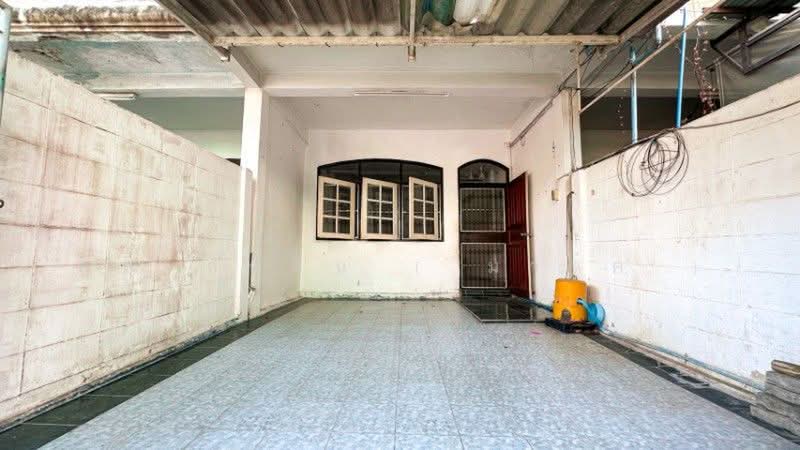 หมู่บ้านสุขสบายวิลล่า, กรุงเทพ, ลาดพร้าว, คลองเจ้าคุณสิงห์, วังทองหลาง, กรุงเทพ, 90 ตร.ม., ทาวน์เฮ้าส์ ขาย, โดย คุณ กฤติน ( มาร์ค ), 500362543 - DDproperty.com
