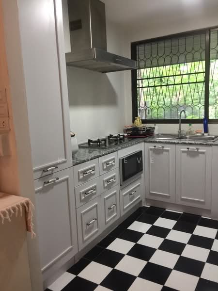 Townhome for rent in private compound at Onnut pet friendly ( SPSEVE1991 ), Bangkok, ซอยอ่อนนุช 21/1, Suan Luang, Bangkok, 4 Bedrooms, 280 sqm, Townhouse For Rent, by Khun Eve, 500362550 - DDproperty.com