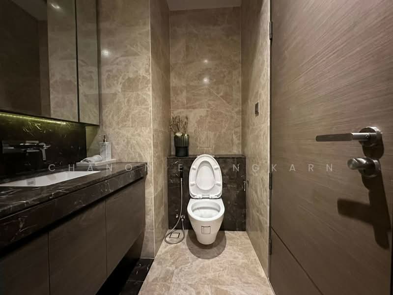 28 Chidlom, Bangkok, 28 Chit Lom Alley, Lumphini, Pathum Wan, Bangkok, 2 Bedrooms, 75 sqm, Condo For Rent, by Chanon Ekongkarn, 500362561 - DDproperty.com