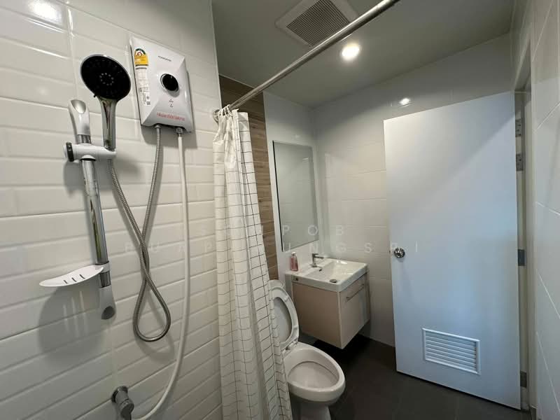 Metro Sky Wutthakat, Bangkok, Thanon Wutthakat, Talat Plu, Thon Buri, Bangkok, 3 Bedrooms, 75 sqm, Condo For Rent, by Sompob Buaparungsri, 500362631 - DDproperty.com