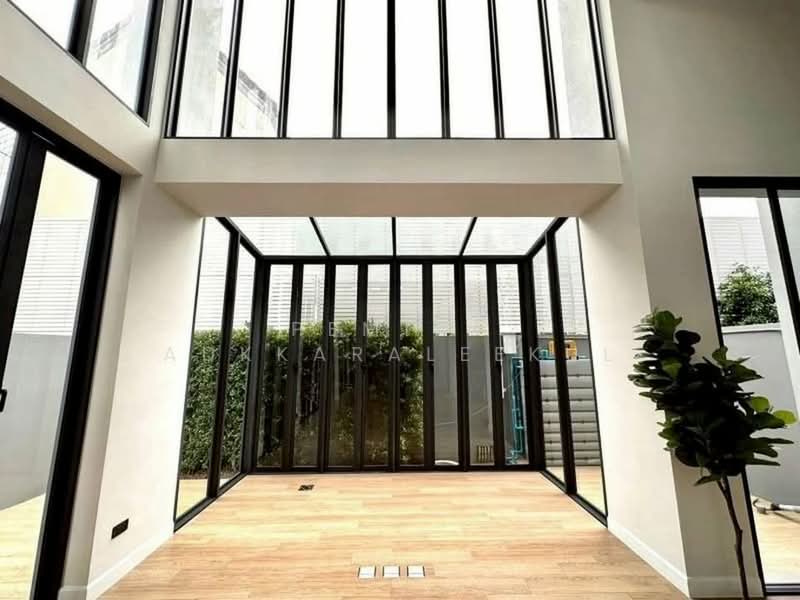 undefined, Bangkok, Praborommaharatchawang, Phra Nakhon, Bangkok, 3 Bedrooms, 250 sqm, Single Detached House For Sale, by Pemika Aukkaraleekul, 500362647 - DDproperty.com
