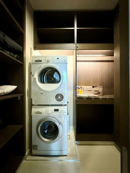 Q1 Sukhumvit, Bangkok, 1 Sukhumvit Road, Khlong Toei, Bangkok, 2 Bedrooms, 92 sqm, Condo For Rent, by Sompob Buaparungsri, 500362652 - DDproperty.com