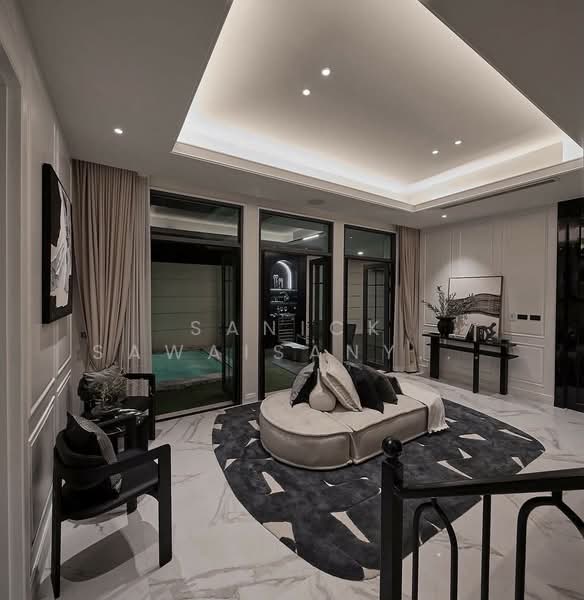 The Boulevard Ekkamai, Bangkok, 98 Soi Prasertdee, Khlong Tan Nua, Watthana, Bangkok, 4 Bedrooms, 500 sqm, Townhouse For Sale, by Sanick Sawaisanyakorn, 500362653 - DDproperty.com