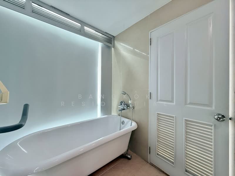 Baan Sathorn Chao Phraya, Bangkok, 931 Charoen Nakhon 15 A Alley, Khlong Ton Sai, Khlong San, Bangkok, 2 Bedrooms, 109 sqm, Condo For Rent, by Bangkok Residential, 500362691 - DDproperty.com