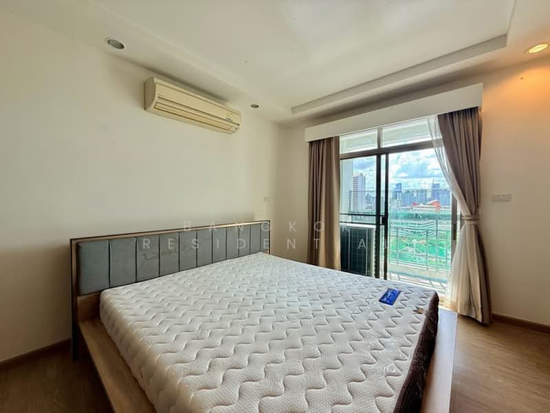 Royal Castle Sukhumvit, Bangkok, 30 Soi Sukhumvit 39, Khlongtoei Nua, Watthana, Bangkok, 3 Bedrooms, 133 sqm, Condo For Rent, by Bangkok Residential, 500362803 - DDproperty.com