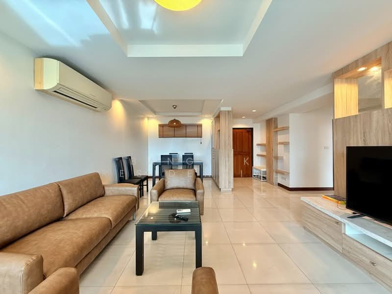 Royal Castle Sukhumvit, Bangkok, 30 Soi Sukhumvit 39, Khlongtoei Nua, Watthana, Bangkok, 3 Bedrooms, 133 sqm, Condo For Rent, by Bangkok Residential, 500362803 - DDproperty.com