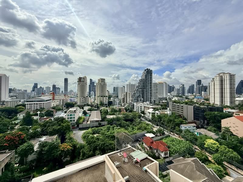 Royal Castle Sukhumvit, Bangkok, 30 Soi Sukhumvit 39, Khlongtoei Nua, Watthana, Bangkok, 3 Bedrooms, 133 sqm, Condo For Rent, by Bangkok Residential, 500362803 - DDproperty.com