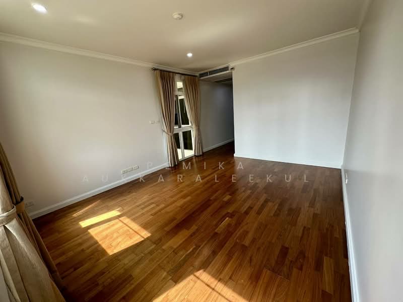 The Cadogan Private Residence, Bangkok, Soi Sukhumvit 39, Khlong Tan Nua, Watthana, Bangkok, 3 Bedrooms, 204 sqm, Condo For Sale, by Pemika Aukkaraleekul, 500362842 - DDproperty.com