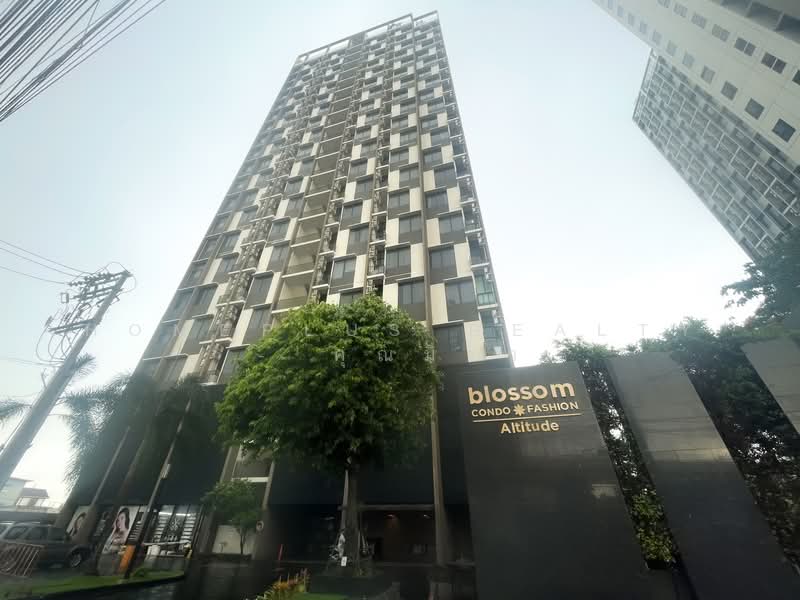 Blossom Condo @ Fashion Altitude, Bangkok, Ratchada-Ramintra Road Nabaan, Khan Na Yao, Bangkok, 1 Bedroom, 32 sqm, Condo For Sale, by HOMEPLUS REALTY - คุณมิรา, 500362852 - DDproperty.com
