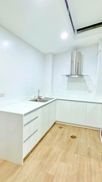 ไม่พบโครงการ, Samut Prakan, สุขุมวิท ปู่เจ้าสมิงพราย สรรพวุธ, Sam Rong, Phra Pra Daeng, Samut Prakan, 4 Bedrooms, 240 sqm, Townhouse For Rent, by ณัฐพงศ์ สุนทรอรุณ, 500362903 - DDproperty.com