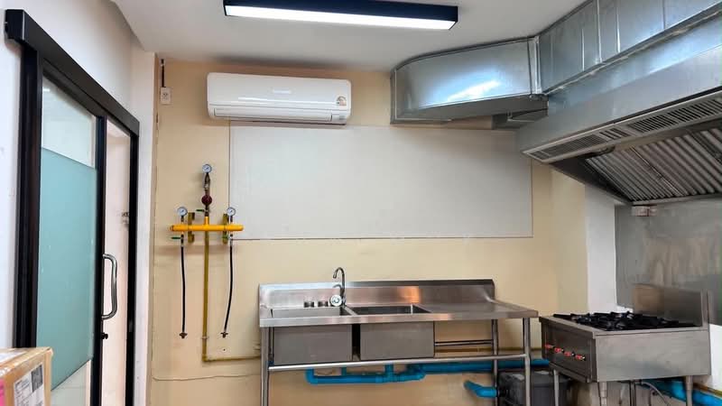 ร้านใกล้ตลาดสวนพลู สาทรซอย 3, Bangkok, สวนพลู, Thung Maha Mek, Sathon, Bangkok, , 96 sqm, Shophouse For Rent, by Khun Muk, 500362920 - DDproperty.com