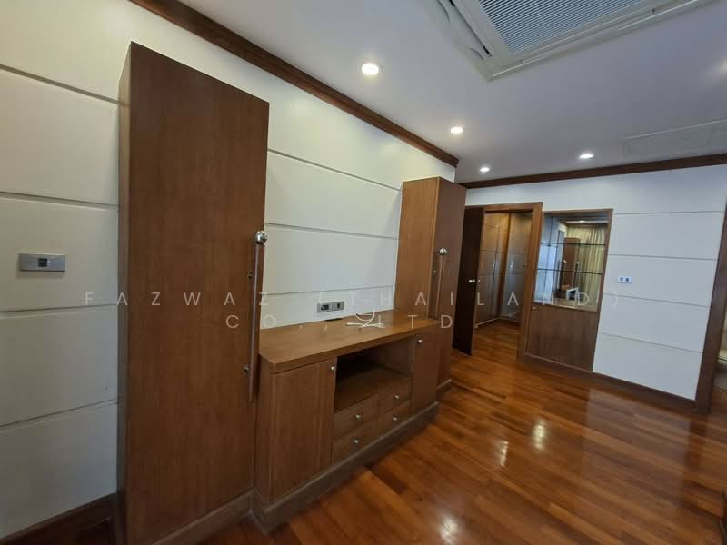 Sawang Apartment, Bangkok, Soi Sathorn 7, Thung Maha Mek, Sathon, Bangkok, 2 Bedrooms, 150 sqm, Condo For Rent, by Fazwaz (Thailand) Co., Ltd., 500362941 - DDproperty.com