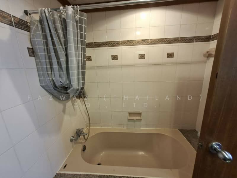 Sawang Apartment : สว่าง อพาร์ทเม้นท์, กรุงเทพ, ซอยสาทร 7, ทุ่งมหาเมฆ, สาทร, กรุงเทพ, 150 ตร.ม., คอนโด ให้เช่า, โดย Fazwaz (Thailand) Co., Ltd., 500362941 - DDproperty.com