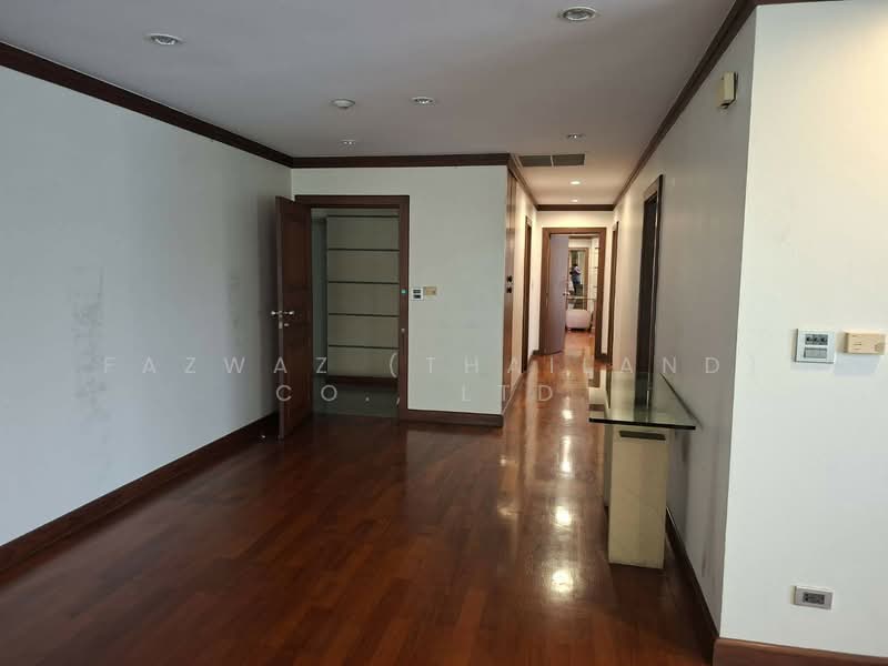 Sawang Apartment, Bangkok, Soi Sathorn 7, Thung Maha Mek, Sathon, Bangkok, 2 Bedrooms, 150 sqm, Condo For Rent, by Fazwaz (Thailand) Co., Ltd., 500362941 - DDproperty.com