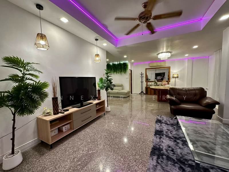Eakmongkol Village 2, Chon Buri (Pattaya), ชัยพฤกษ์, Nong Pru, Bang Lamung (Pattaya), Chon Buri (Pattaya), 5 Bedrooms, 320 sqm, Single Detached House For Rent, by Connex Property, 500362966 - DDproperty.com