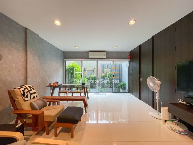 Noble Cube Pattanakarn, Bangkok, Phatthanakan Road, Suan Luang, Bangkok, 3 Bedrooms, 185 sqm, Townhouse For Rent, by HOME Real Estate Service, 500362968 - DDproperty.com