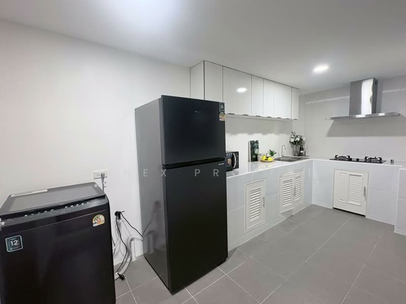 Ratchada Niwet, Bangkok, รัชดาภิเษก, Samsen Nok, Huai Khwang, Bangkok, 4 Bedrooms, 400 sqm, Single Detached House For Rent, by Connex Property, 500363005 - DDproperty.com