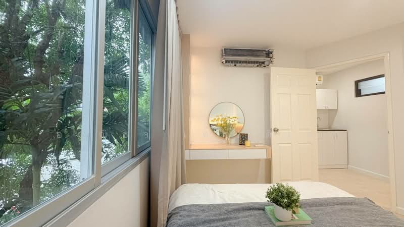 Lumpini Condo Town Bodindecha Ramkhamhaeng, Bangkok, Soi Ramkhamhaeng 43/1, Phlapphla, Wang Thonglang, Bangkok, 1 Bedroom, 28 sqm, Condo For Sale, by อรณิชา เทวาดิเทพ, 500363014 - DDproperty.com