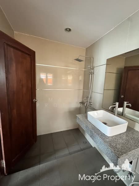 Townhome For Rent in Soi Pridi Banomyong 31, Bangkok, Khlong Tan Nua, Watthana, Bangkok, 3 Bedrooms, 178 sqm, Townhouse For Rent, by Magic Property, 500363019 - DDproperty.com