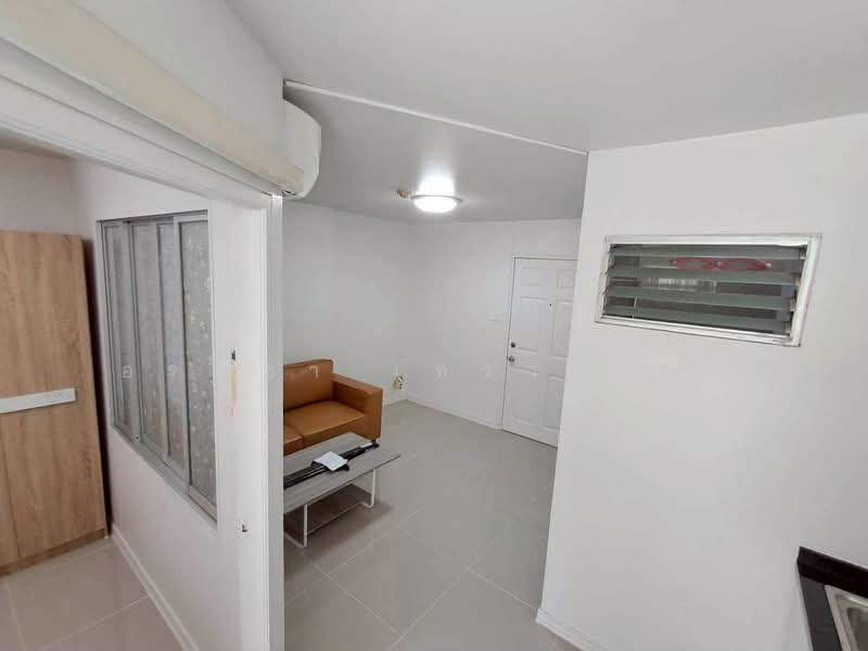 Lumpini Condo Town Bodindecha Ramkhamhaeng, Bangkok, Soi Ramkhamhaeng 43/1, Phlapphla, Wang Thonglang, Bangkok, 1 Bedroom, 28 sqm, Condo For Sale, by อรณิชา เทวาดิเทพ, 500363069 - DDproperty.com
