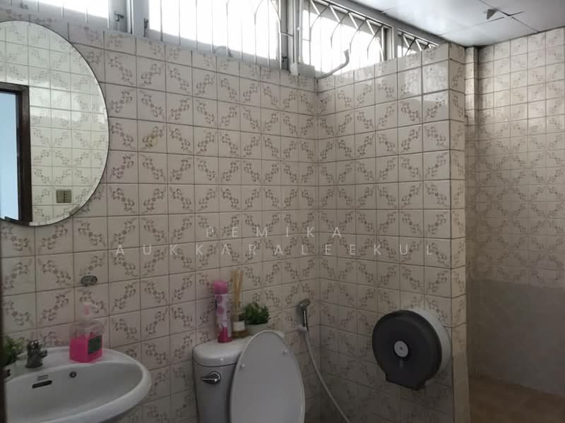 5-BR House, Bangkok, Lat Phrao, Bangkok, 5 Bedrooms, 200 sqm, Single Detached House For Sale, by Pemika Aukkaraleekul, 500363087 - DDproperty.com