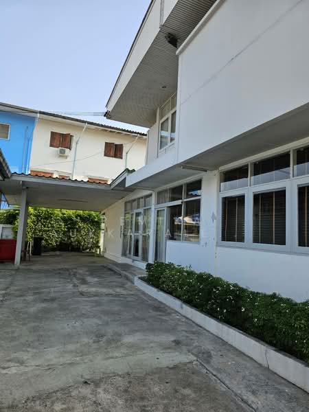 บ้าน 5-ห้องนอน, กรุงเทพ, ลาดพร้าว, ลาดพร้าว, กรุงเทพ, 200 ตร.ม., บ้านเดี่ยว ขาย, โดย Pemika Aukkaraleekul, 500363087 - DDproperty.com
