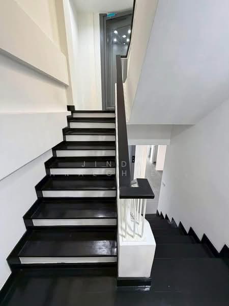 Prominent Place, Bangkok, Bang Chak, Phra Khanong, Bangkok, 4 Bedrooms, 103 sqm, Single Detached House For Sale, by Jinda phraechuen James, 500363128 - DDproperty.com