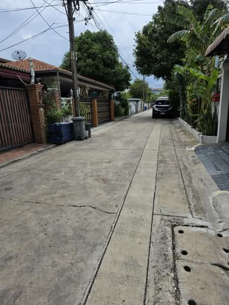 บ้านเดี่ยวชั้นเดียวใก้ลสำนักงานเขตหลักสี่ กรุงเทพมหานคร, Bangkok, กำแพงเพชร 6 ซอย 5 แยก 2, Thung Song Hong, Lak Si, Bangkok, 3 Bedrooms, 100 sqm, Single Detached House For Sale, by ณัฐธยาน์ ไชยวรุตย์, 500363193 - DDproperty.com