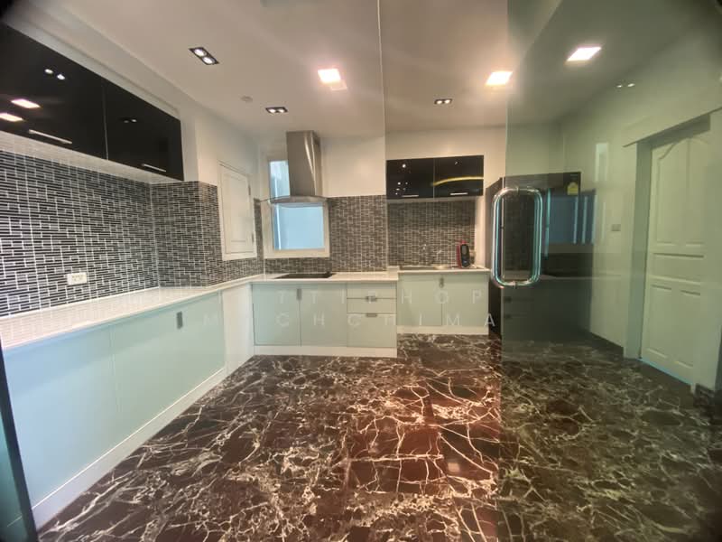 Wind Sukhumvit 23, Bangkok, 136 Soi Sukhumvit 23, Sukhumvit Road, Khlongtoei Nua, Watthana, Bangkok, 3 Bedrooms, 342 sqm, Condo For Rent, by Kittiphop Machchima, 500363198 - DDproperty.com