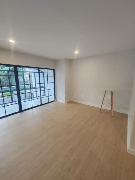 Garden Home Village, Pathum Thani, Soi Phahonyothin 60, Khu Khot, Lam Luk Ka, Pathum Thani, 4 Bedrooms, 180 sqm, Townhouse For Sale, by Angsanaporn D, 500363207 - DDproperty.com