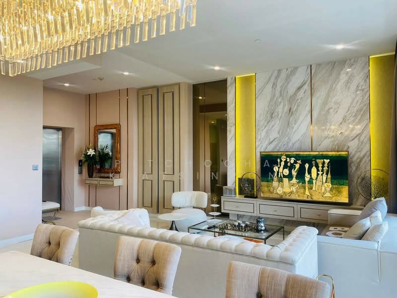 Vittorio 39, Bangkok, 8 Sukhumvit, Khlong Tan Nua, Watthana, Bangkok, 2 Bedrooms, 137 sqm, Condo For Sale, by Pitchocha Kiatsinpon, 500363285 - DDproperty.com