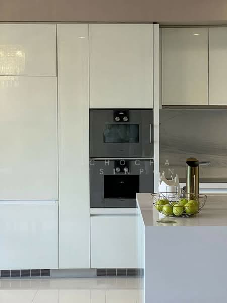 Vittorio 39, Bangkok, 8 Sukhumvit, Khlong Tan Nua, Watthana, Bangkok, 2 Bedrooms, 137 sqm, Condo For Sale, by Pitchocha Kiatsinpon, 500363285 - DDproperty.com
